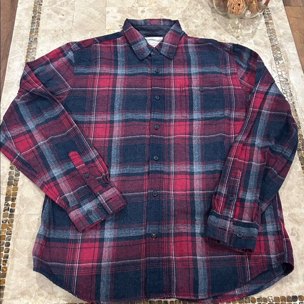 Weatherproof Vintage Navy /Burgundy Plaid Flannel Button Down Shirt Men’s Size L